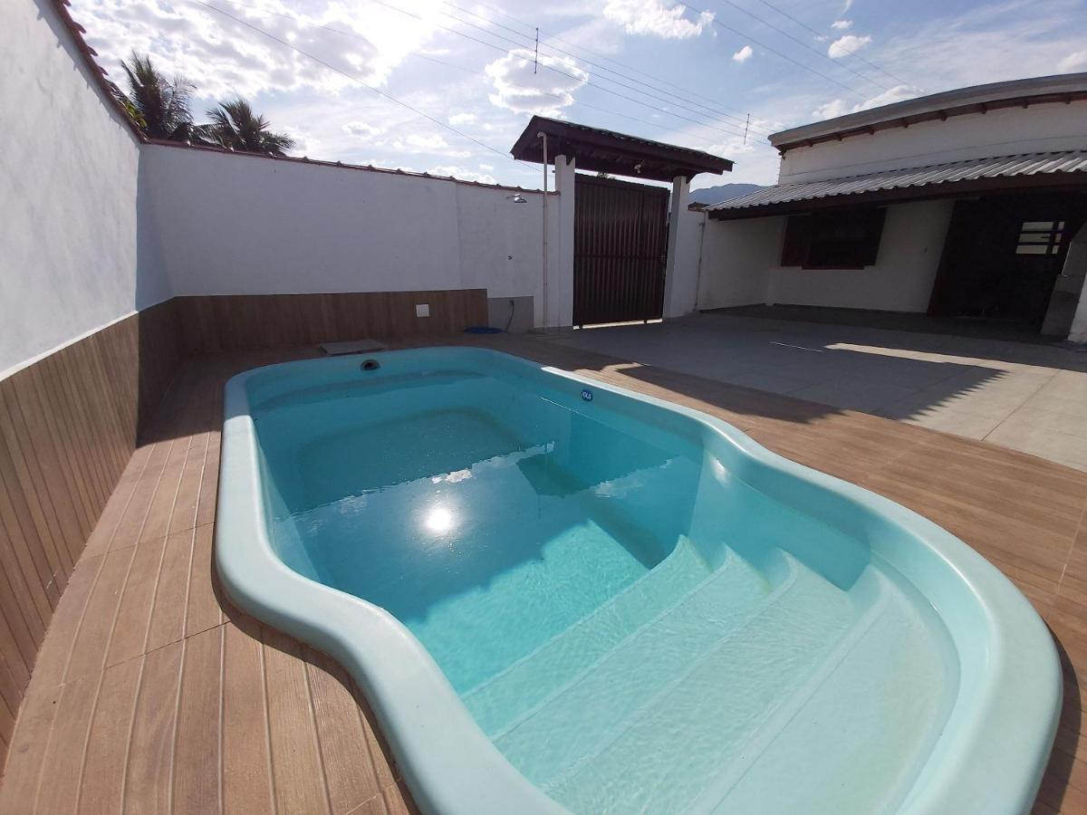 ウバトゥバ 0006.03 - Maranduba - Chale - 1 Dorm - 5 Pess - 3 Quadras Do Mar - Piscina Coletiva - Wifiヴィラ エクステリア 写真