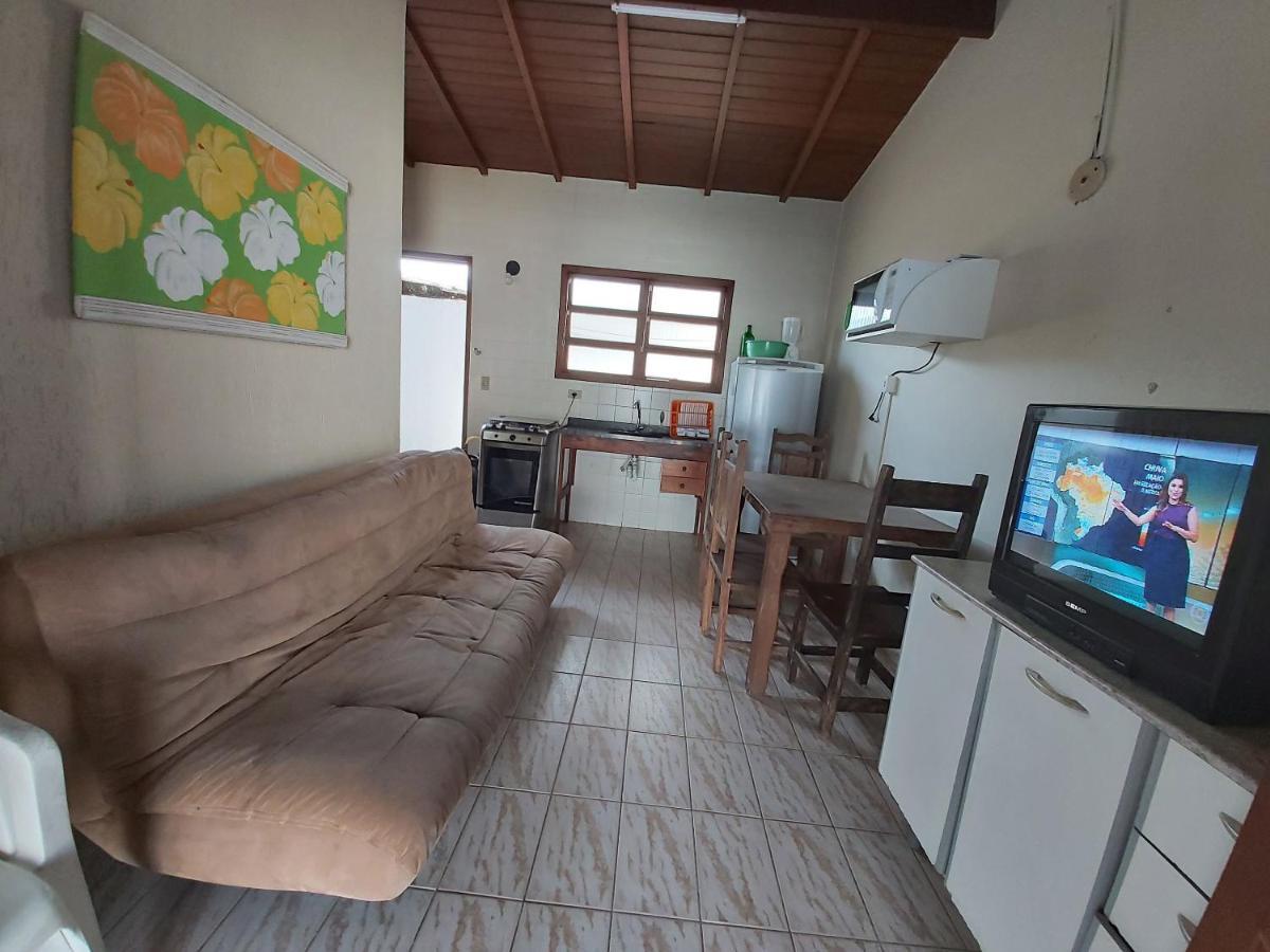 ウバトゥバ 0006.03 - Maranduba - Chale - 1 Dorm - 5 Pess - 3 Quadras Do Mar - Piscina Coletiva - Wifiヴィラ エクステリア 写真